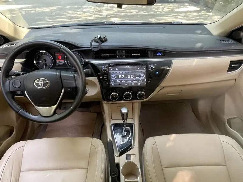 Toyota Corolla — фото 8
