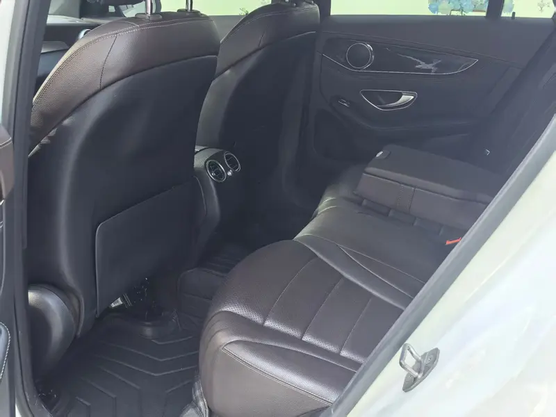 Mercedes-Benz GLC 260 4MATIC динамик — фото 10