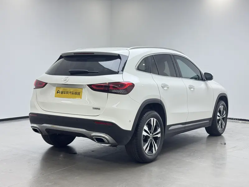 Mercedes-Benz GLA — фото 7