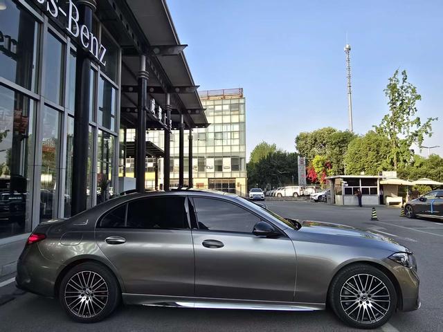 Mercedes-Benz Class C 2024 Серебристо-серый из Китая, фото 6