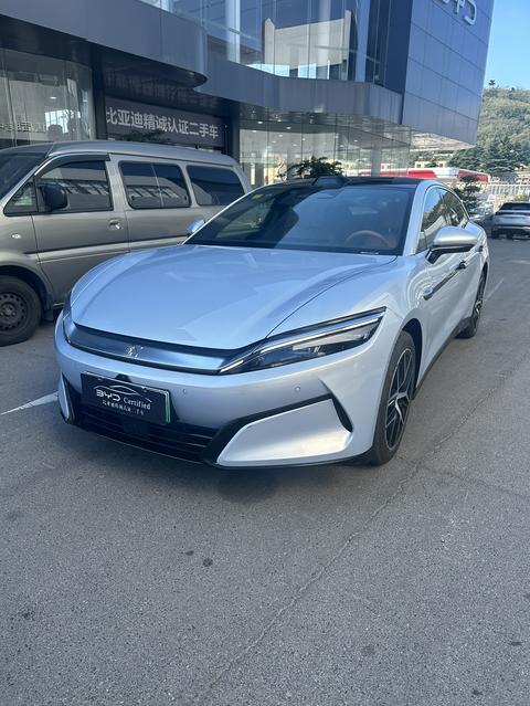 BYD Han L EV