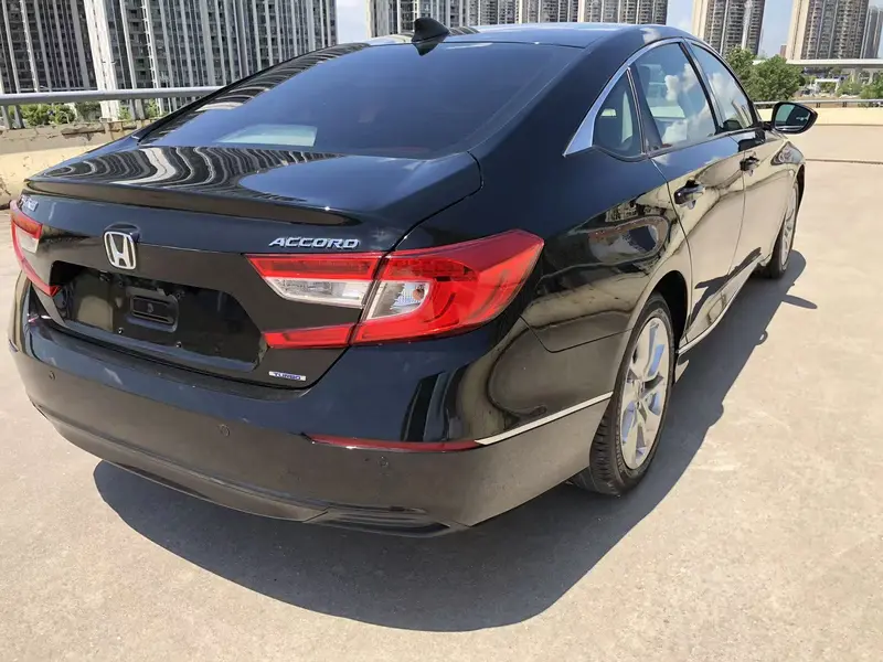 Honda Accord — фото 6