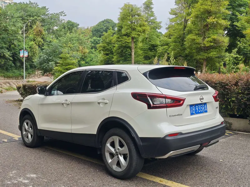 Nissan Qashqai — фото 4