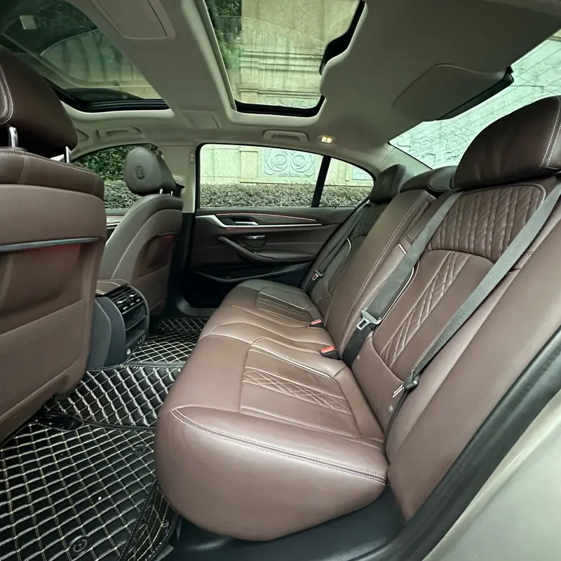 BMW 5 Series — фото 11
