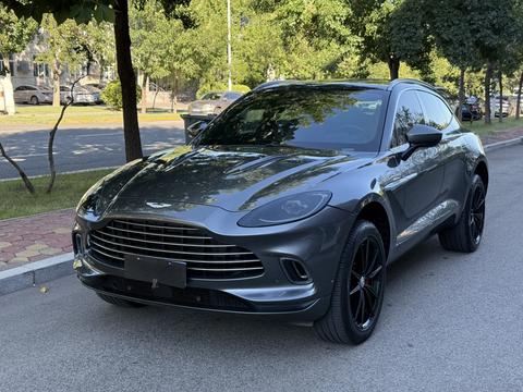 Aston Martin DBX