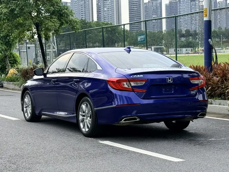Honda Accord — фото 5