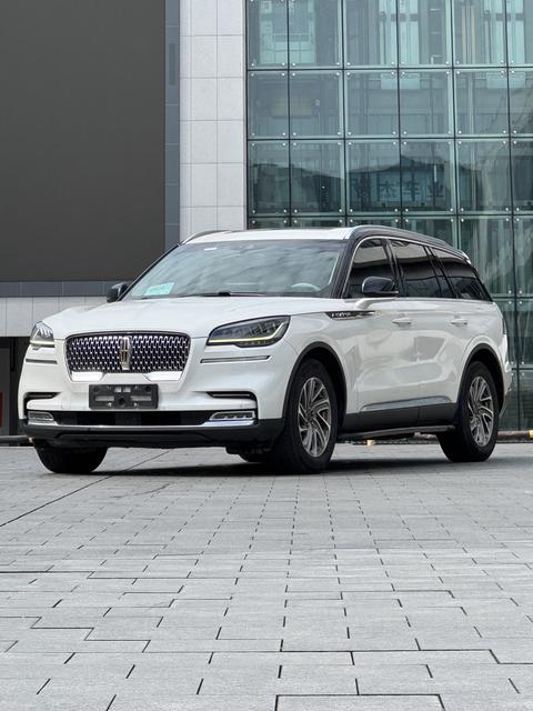 Lincoln Aviator