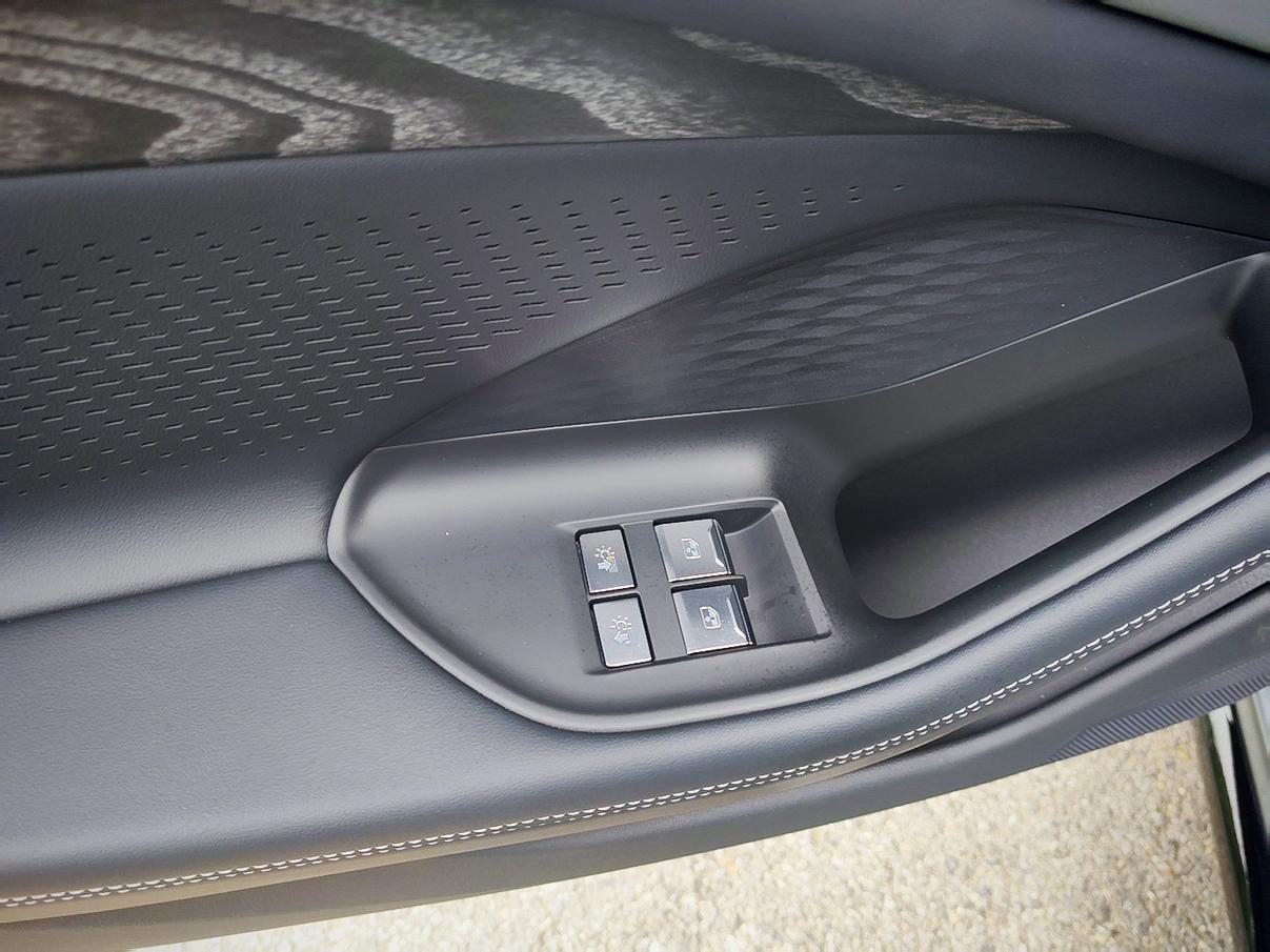Audi A6L: фотография 12 из 25