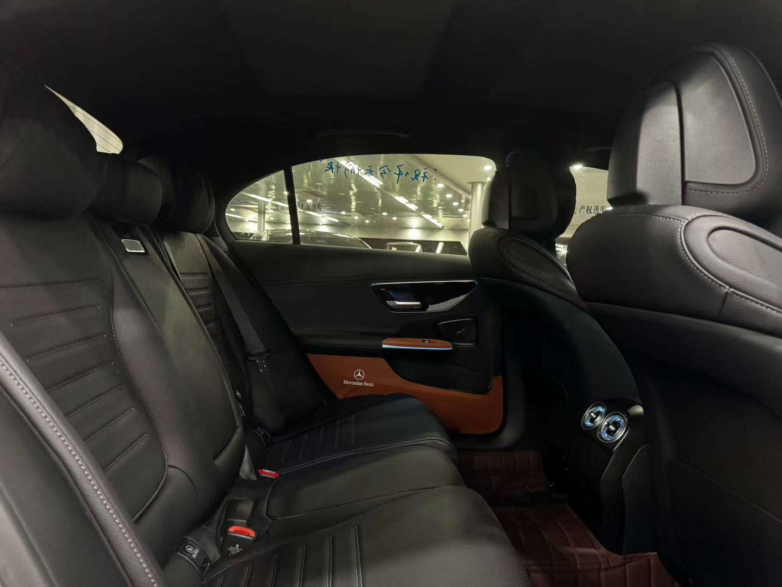 Mercedes-Benz C-Class: фотография 16 из 22