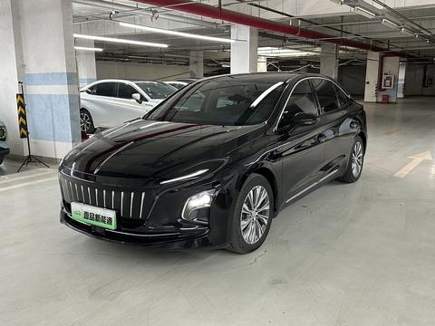 Hongqi E-QM5