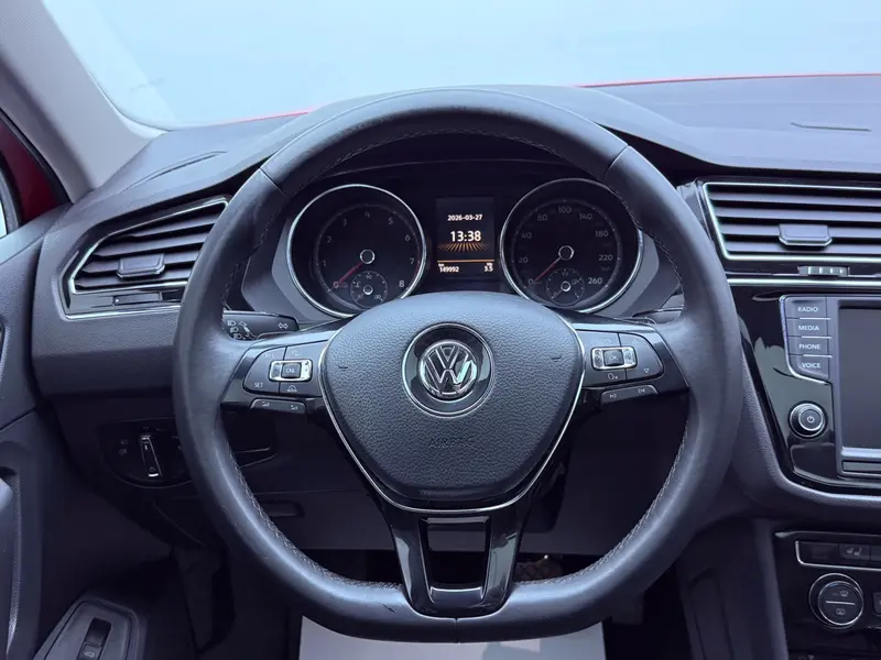 Volkswagen Tiguan L — фото 13
