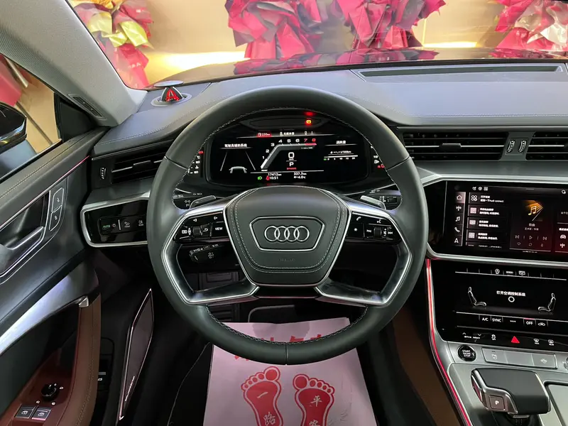 Audi A7L — фото 9