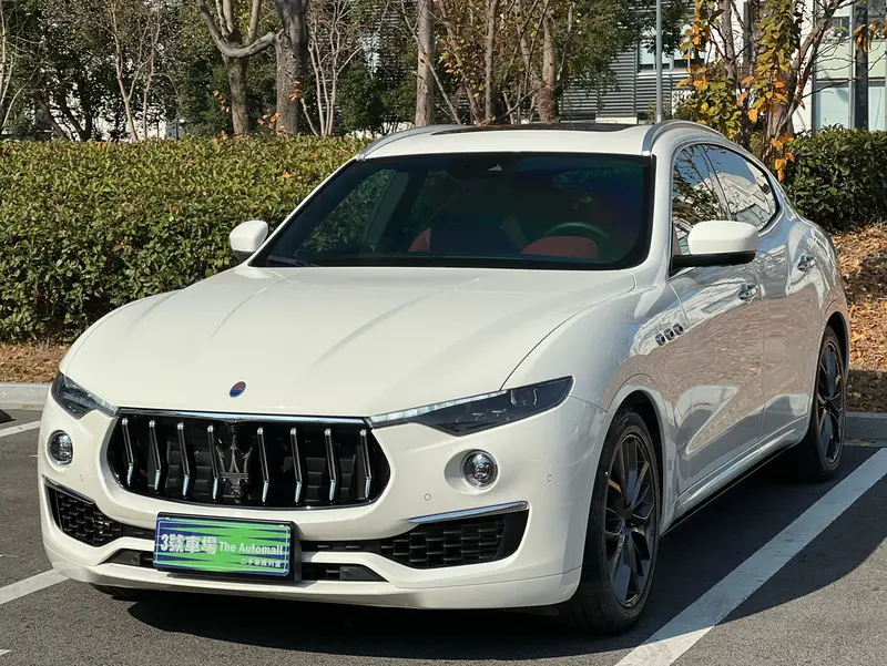Maserati Levante 3.0 T Luxury — фото 1