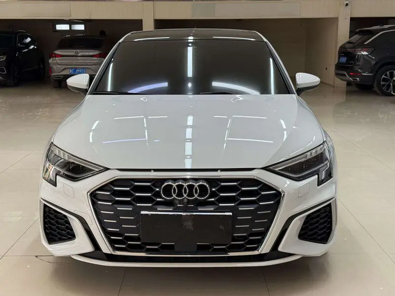Audi A3 — фото 2