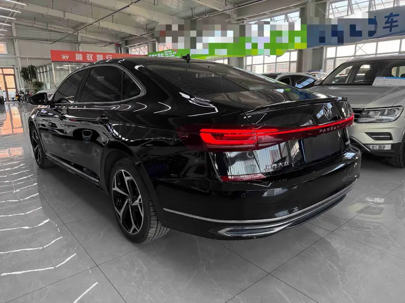 Volkswagen Passat — фото 4