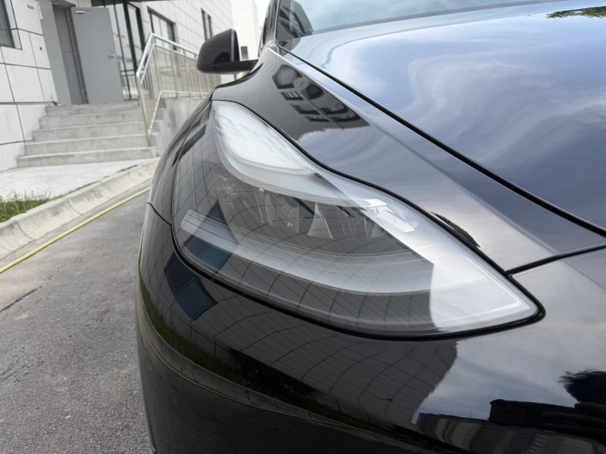 Tesla Model Y: фотография 20 из 21