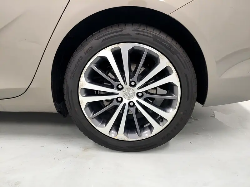 Buick Regal — фото 11