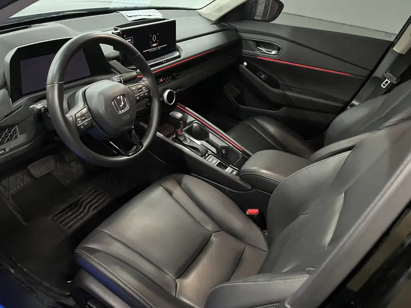 Honda Accord — фото 8