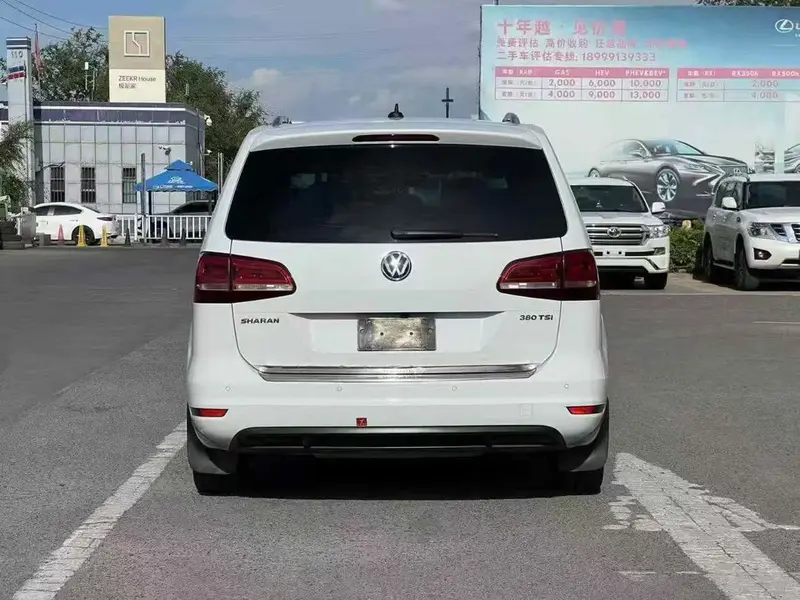 Volkswagen Sharan — фото 5