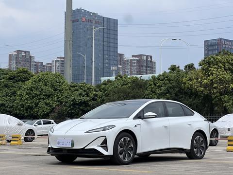Hongqi Tiangong 05