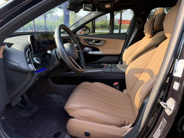 Mercedes-Benz E-class 2024 Черный из Китая, фото 3