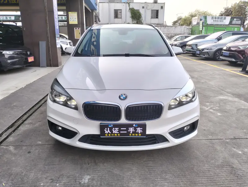 BMW 2 Xi Lv Xing Che 218i стиль — фото 2