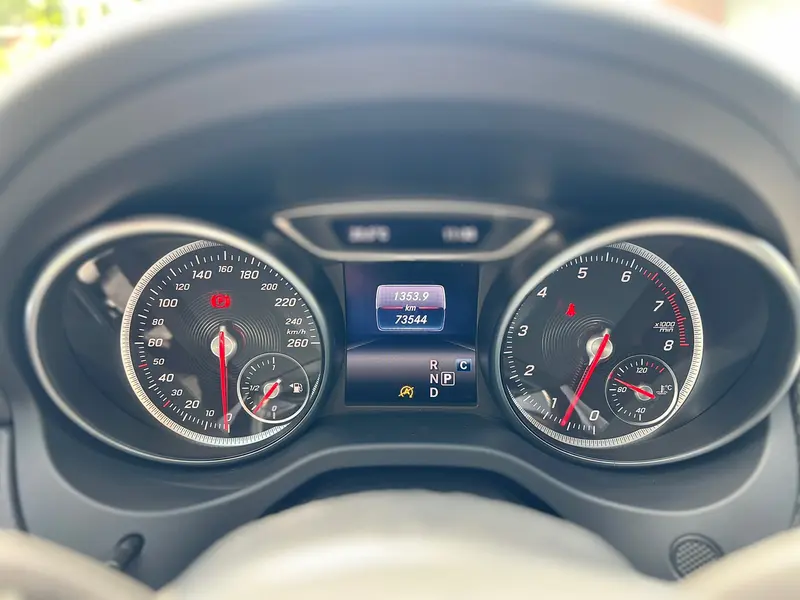 Mercedes-Benz GLA — фото 11