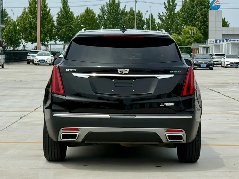 Cadillac XT5 — фото 6