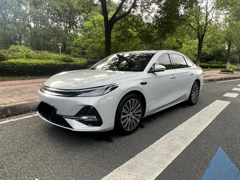 Geely Galaxy A7 EM