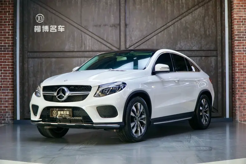 Mercedes-Benz Gle Jiao Pao — фото 1