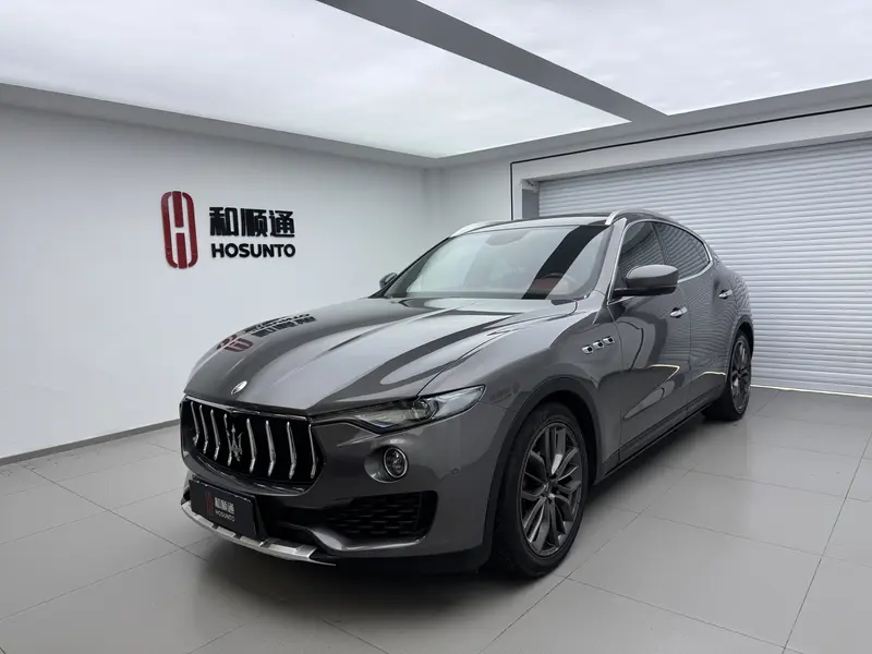 Maserati Levante 3.0 T — фото 1
