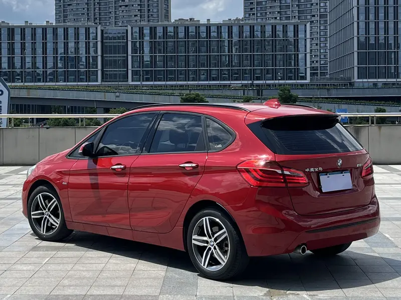 BMW 2 Xi Lv Xing Che 218i — фото 4