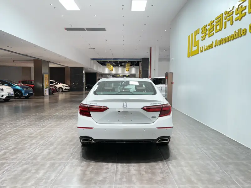 Honda Inspire — фото 6