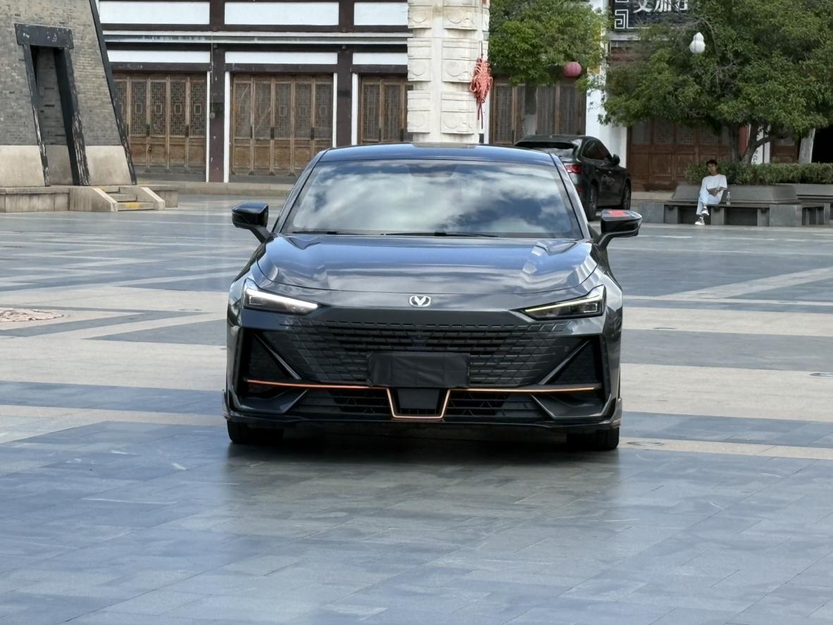 Changan UNI-V 2023 1.5T Sport