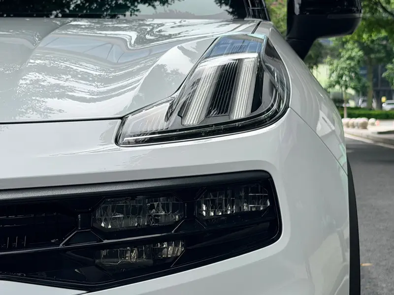 Lynk&Co Lynk & Co 06 Remix 1.5 T Halo — фото 9