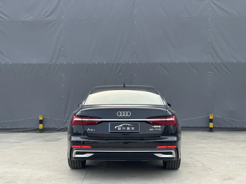 Audi A6L — фото 5