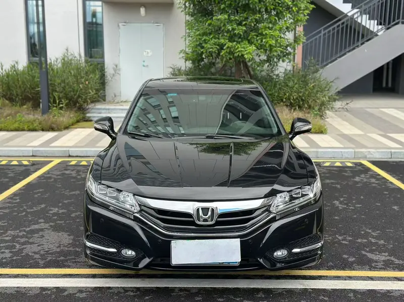 Honda Spirior 2.4L премиум — фото 2