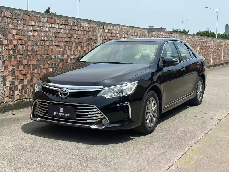 Toyota Camry 2.0 G Luxury