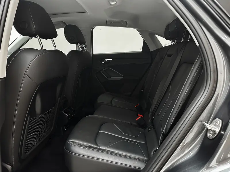 Audi Q3 Sportback — фото 14