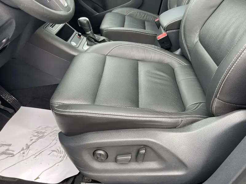 Volkswagen Tiguan — фото 14