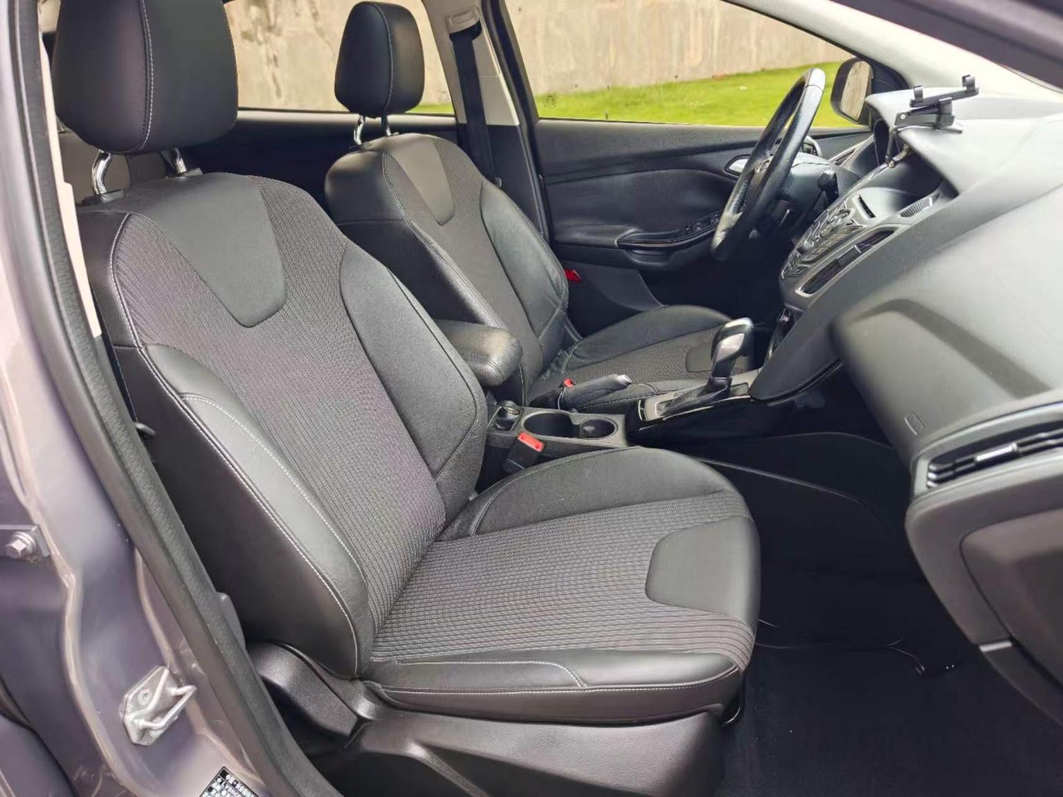 Ford Focus 2012 1.6L AT Comfort