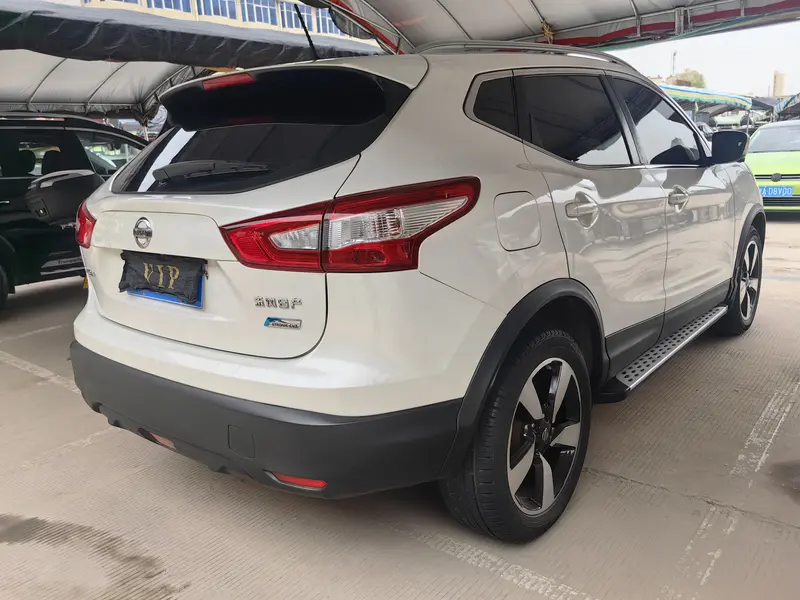 Nissan Qashqai — фото 6