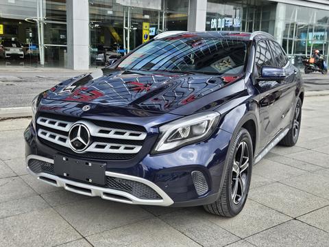 Mercedes-Benz GLA 2018 GLA 200 Fashion