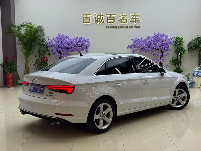 Audi A 3 Limousine 35 TFSI VI — фото 4