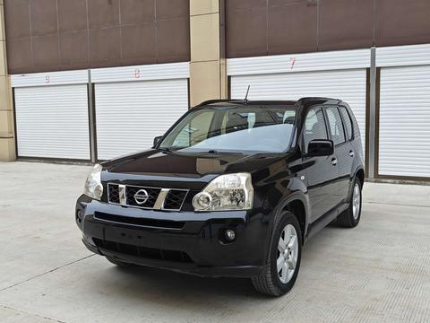 Nissan X-Trail 2010 2.5L CVT Luxury 4WD