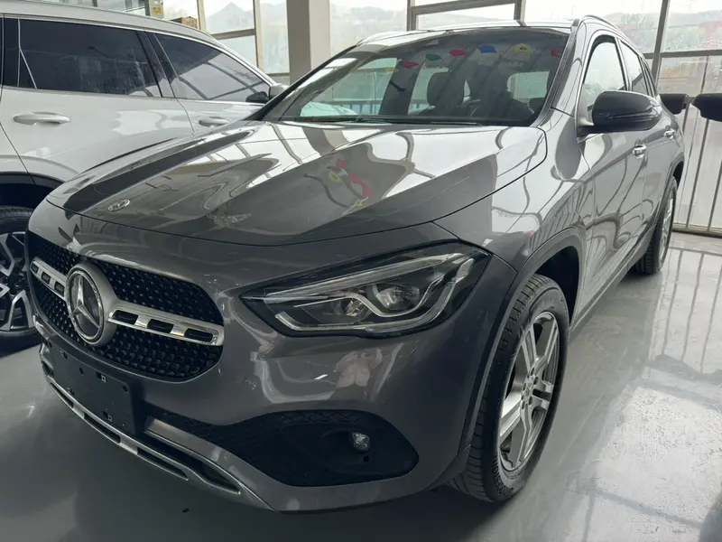 Mercedes-Benz GLA — фото 1