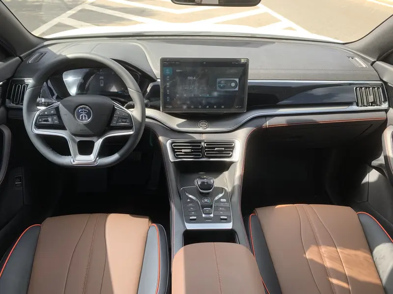 BYD Song Plus 1.5T автомат флагман — фото 8