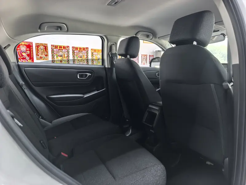 Honda Vezel 1.5L CVT элит — фото 14