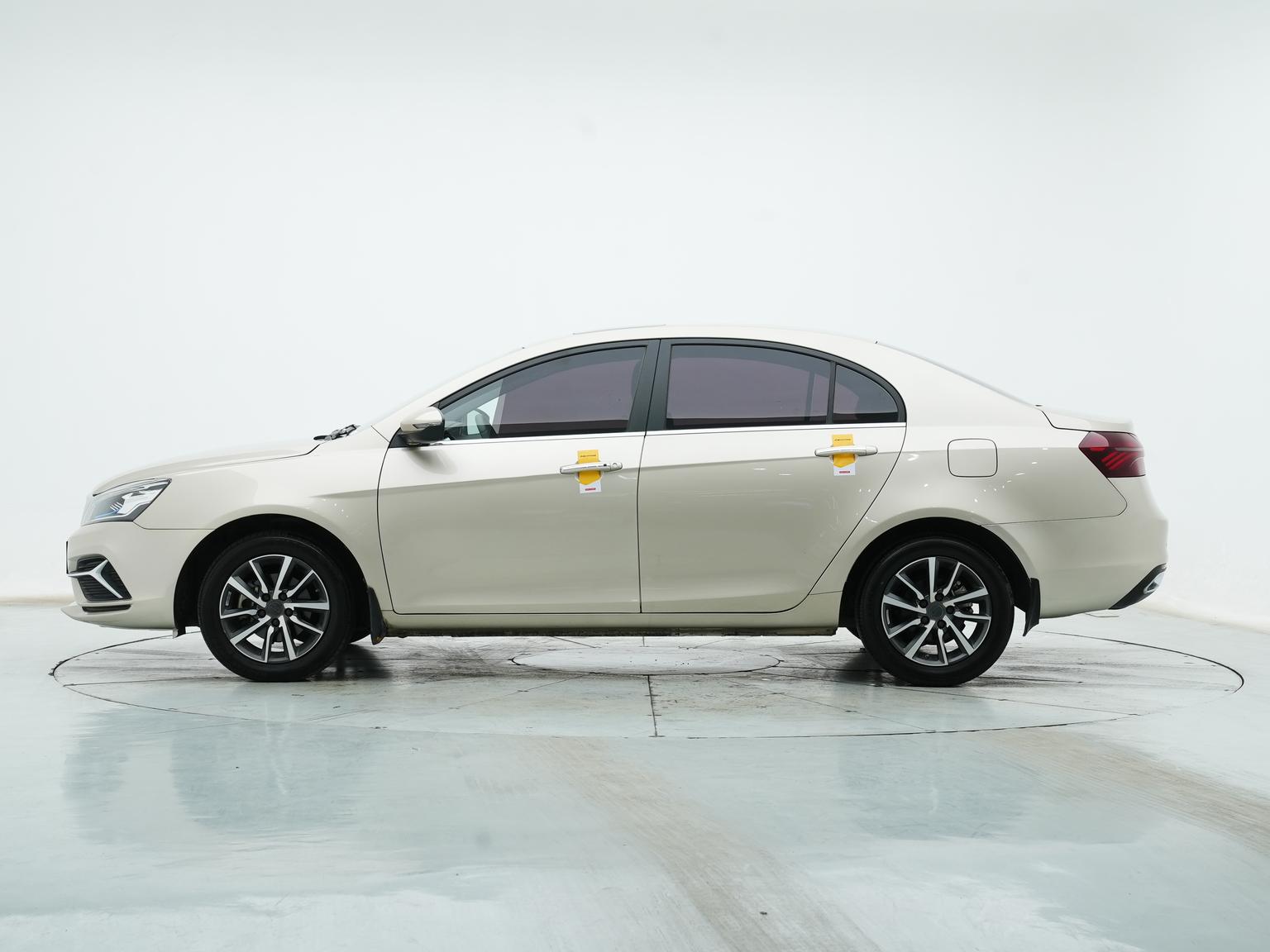 Geely Emgrand — фотографии объявления, Фото 5