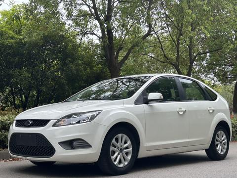 Ford Focus 2013 1.8L AT